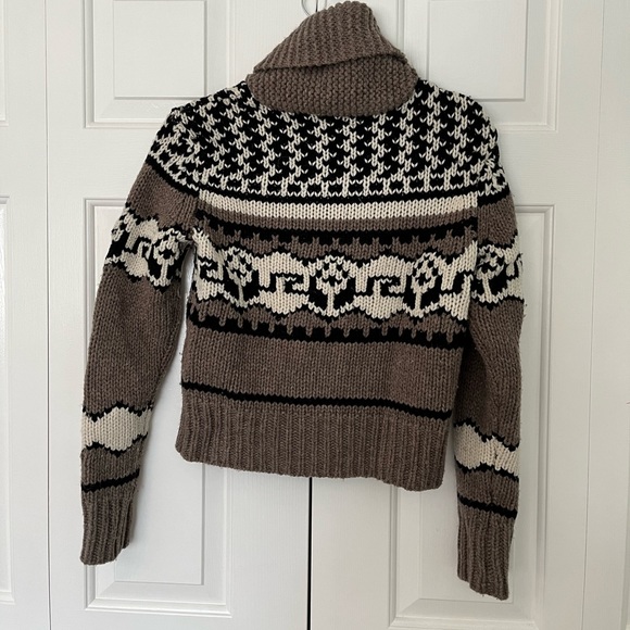 Aritzia TNA Cowichan style zip up sweater - Picture 3 of 3